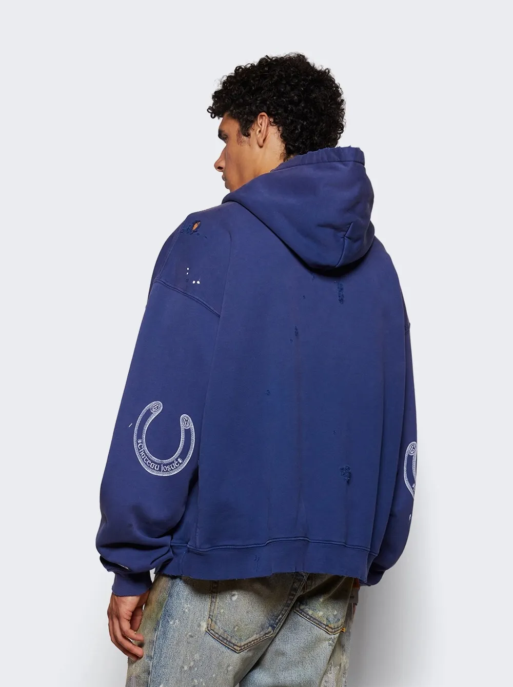 GALLERY DEPT. CHATEAU RANCH HOODIE/NAVY Horseshoe Winery Splash Ink Destroyed Hoodie Washed Blue S-XL Assute Reactive Dyes Ready-made Clothes Fade Process Post-Fry Color Processing Super Heavy and Cumbersome Too Many Cuts and Hanging Wormhole Destruction Process➕Hand-Splashed Ink Very Time-consuming and Labor-intensive Correct Version Original Main Mark➕Large Main Mark➕Yellow Wash Mark The original BOXY short and wide version has not been changed at all. God-cut. Authentic level printing process. Post-washing treatment to show natural aging effect.